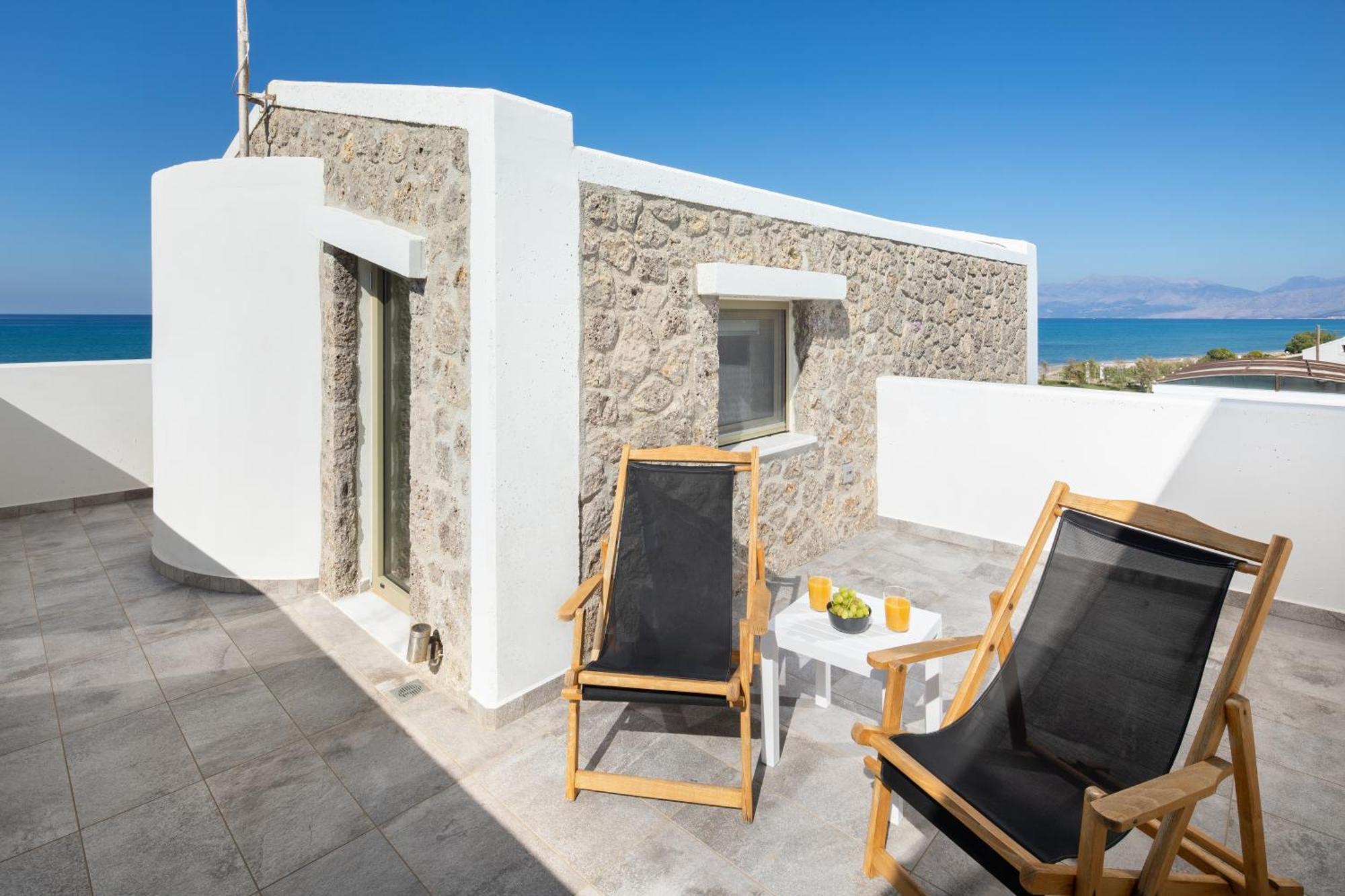 Thalassa Suites Almiros Beach Værelse billede